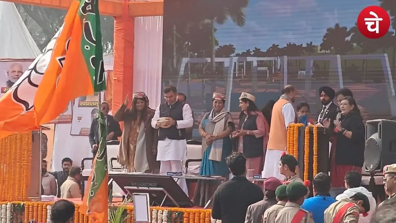 दिल्ली सीएम रेखा गुप्ता ने उत्तम नगर में किया भूमि पूजन