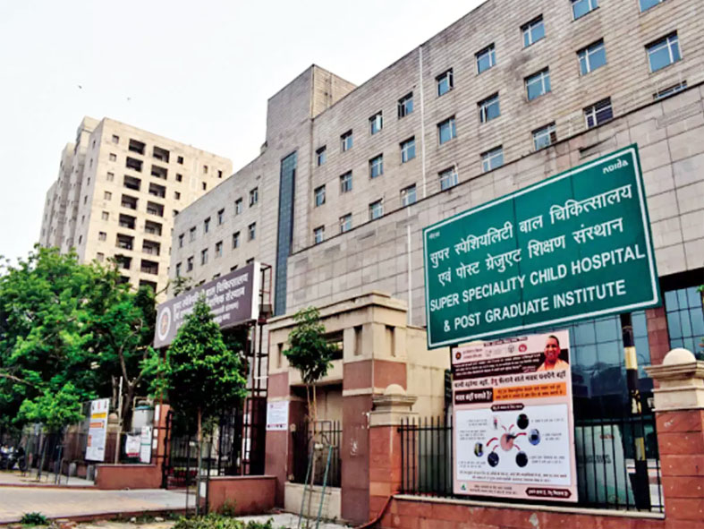 Noida news : वायरल बुखार एवं दस्त के बढ़ रहे मरीज