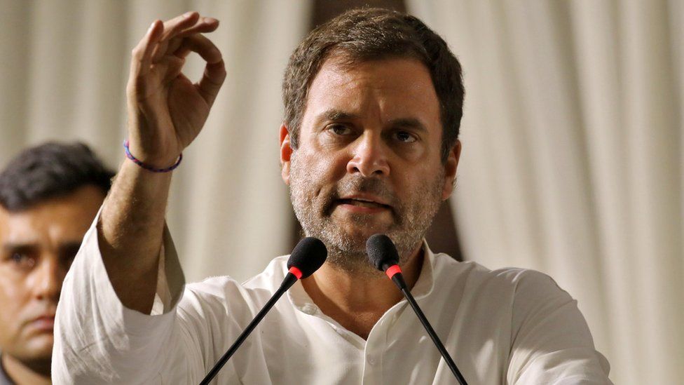 Political:राहुल गांधी के अचानक विदेश जाने से कांग्रेस सकते में
