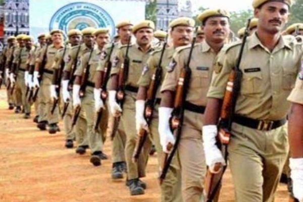 Job Update- गुजरात पुलिस में 12वीं पास उम्मीदवार के लिए 10 हजार से भी अधिक पदों और भर्ती का सुनहरा मौका