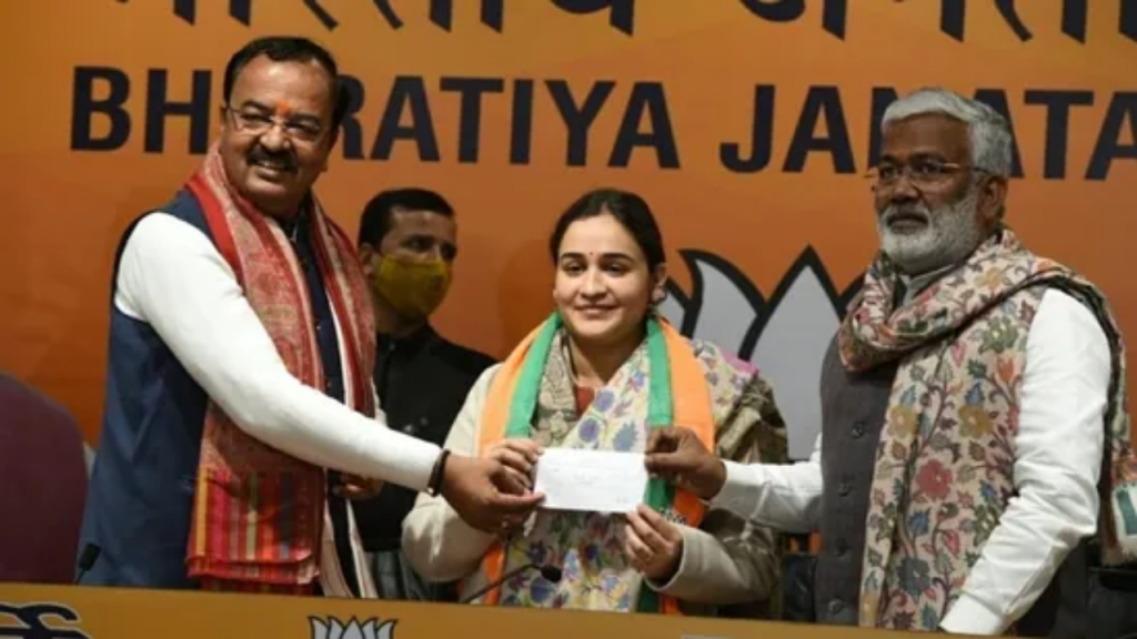 Aparna-Yadav-Joined-BJP-Mulayam-Singh-Yadav-daughter-in-law-joins-BJP-Thumbnail
