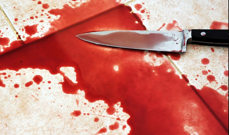 महिला की चाकुओं से गोदकर बेरहमी से हत्या, खून से लथपथ मिला शव