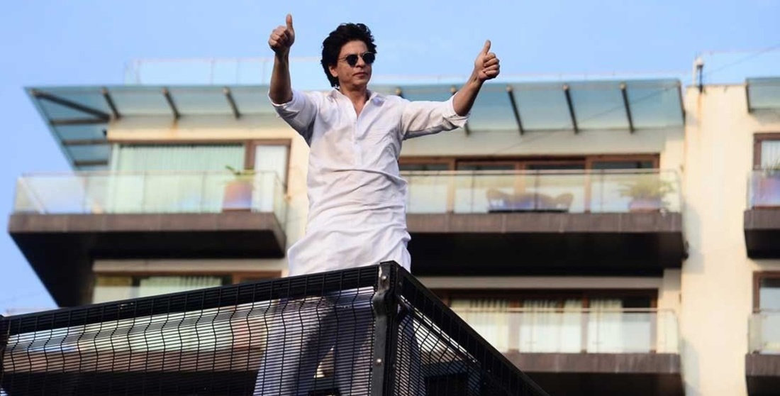 Shah Rukh Khan ने चौथी बार बदली ‘मन्नत’ के मेन गेट की ये चीज, जानिए क्या है वो चीज जो सोशल मीडिया पर सुर्ख़ियों में हैं