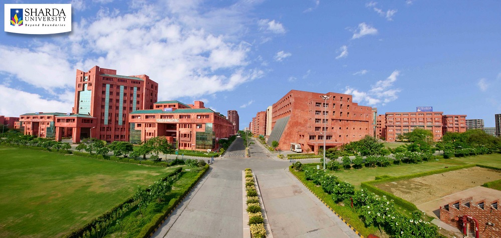 Sharda University : शारदा यूनिवर्सिटी फंसी विवाद में