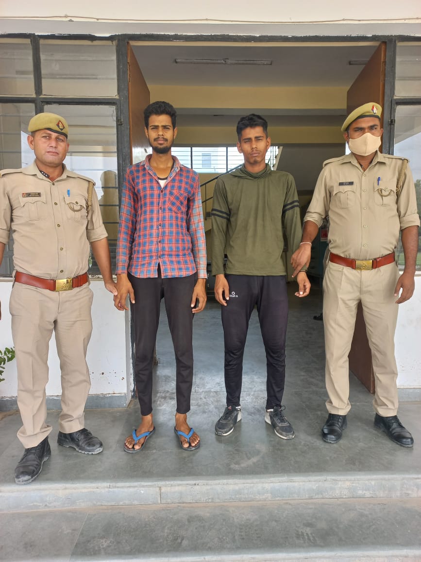 Greater Noida Crime News : पुलिस भर्ती परीक्षा देते दो मुन्ना भाई गिरफ्तार