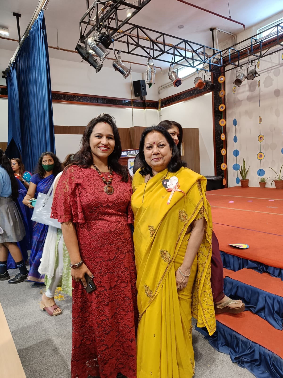 Noida News : अपने आप में परिपूर्ण है मां !  श्रीराम ग्लोबल स्कूल में मनाया मदर्स-डे..