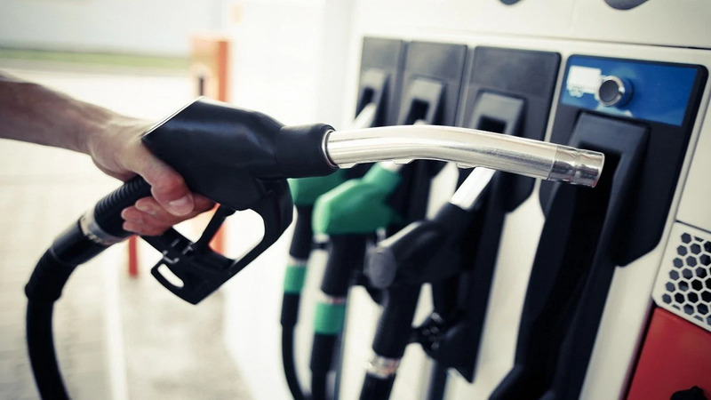 Petrol-Diesel Price: पेट्रोल-डीजल के भाव में नहीं हुआ बदलाव, अपने शहर का जाने रेट