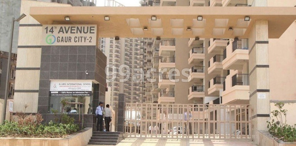 Greater Noida Breaking News : 22वीं मंजिल से कूदकर युवक-युवती ने की आत्महत्या
