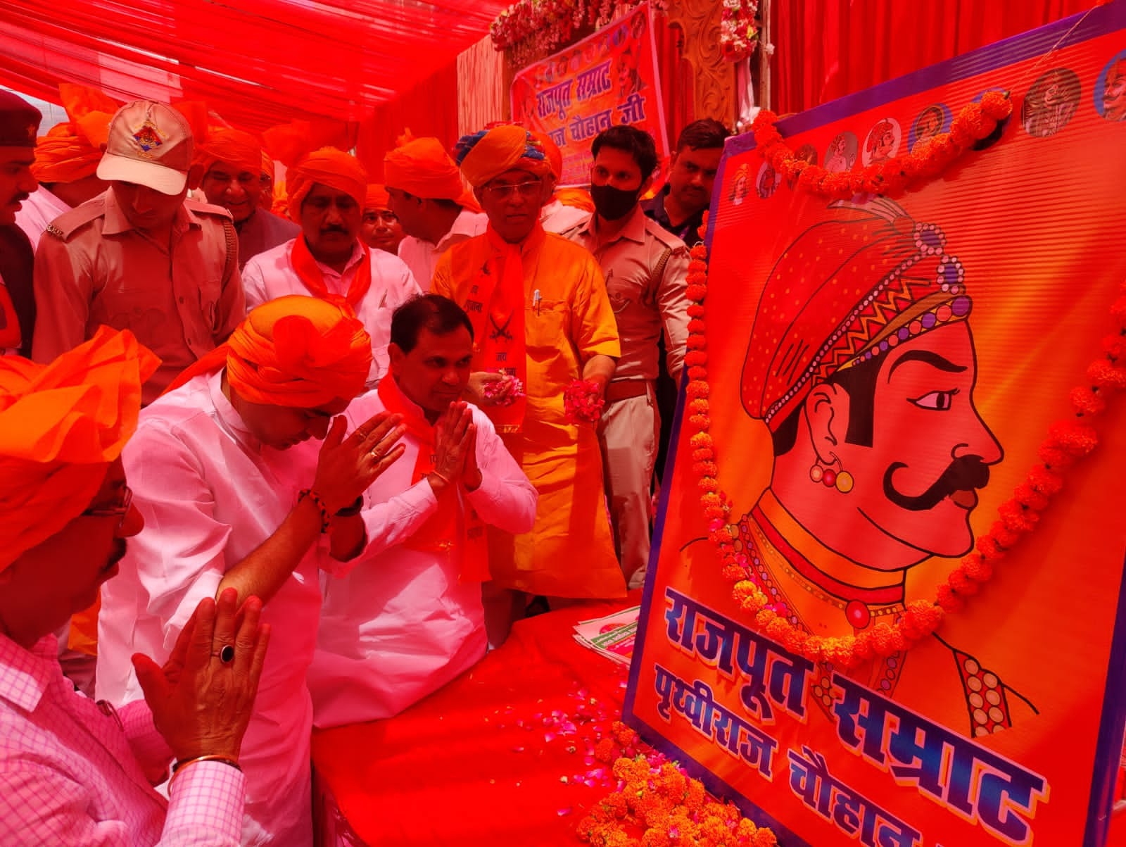 Noida News : ठाकुर समाज  ने मनाई सम्राट पृथ्वीराज चौहान की जयंती