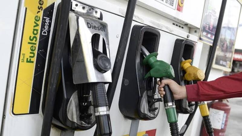 Petrol-Diesel Price: आज पेट्रोल-डीजल की कीमत में नहीं हुआ बदलाव, यहां देखें अपने शहर का रेट