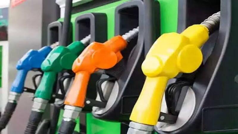 Petrol-Diesel Price: पेट्रोल-डीजल के दाम में नहीं किया गया बदलाव, यहां चेक करें ताज़ा रेट