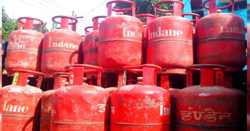 LP G Cylinder: रसोई गैस पर सब्सिडी बंद कर सरकार ने बचाए 11,654 करोड़ रुपये