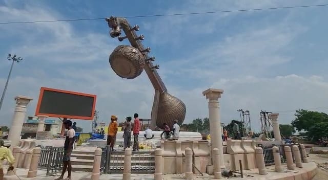 Lata Mangeshkar : लता दीदी के नाम पर बना चौक कला जगत के लिए बनेगा प्रेरणा स्थली: पीएम मोदी