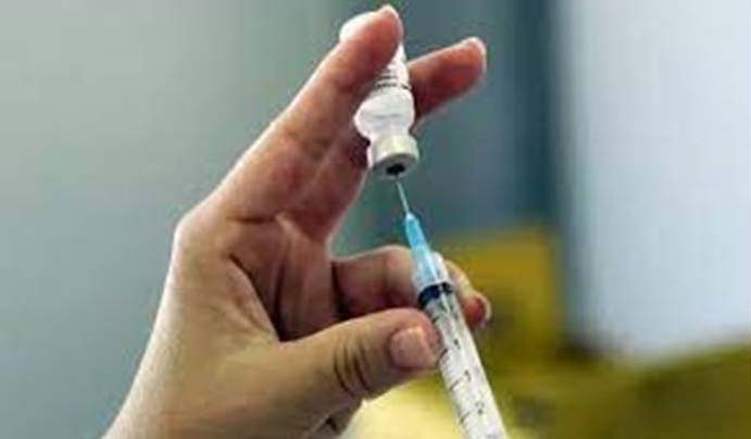 New Delhi : राजनीतिक दबाव के कारण कोवैक्सीन को ‘जल्द’ मंजूरी देने संबंधी खबरों को सरकार ने ‘भ्रामक’ बताया