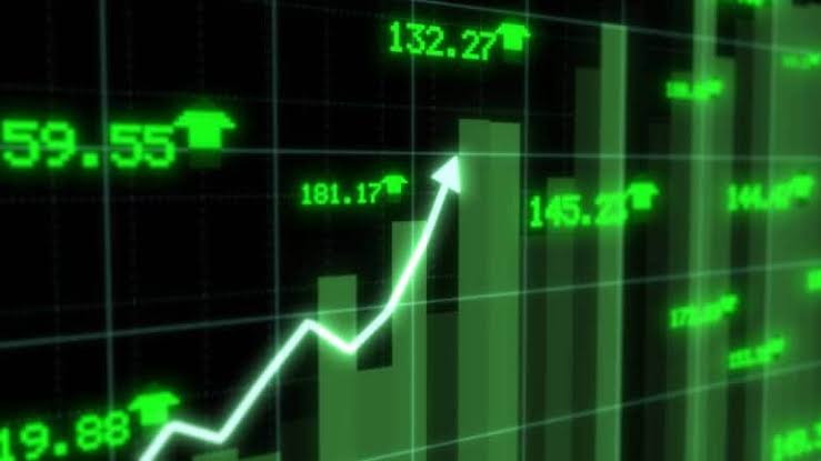 Stock Market: शेयर बाजार में बढ़त के साथ शुरू हुआ कारोबार, सेंसेक्स में 97 अंक की हुई उछाल