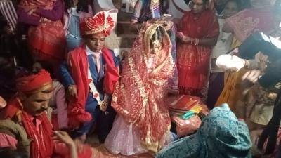 Viral Dulha Dulhan: खूब वायरल हो रही 3 फीट के दूल्हा दुल्हन की ये शादी