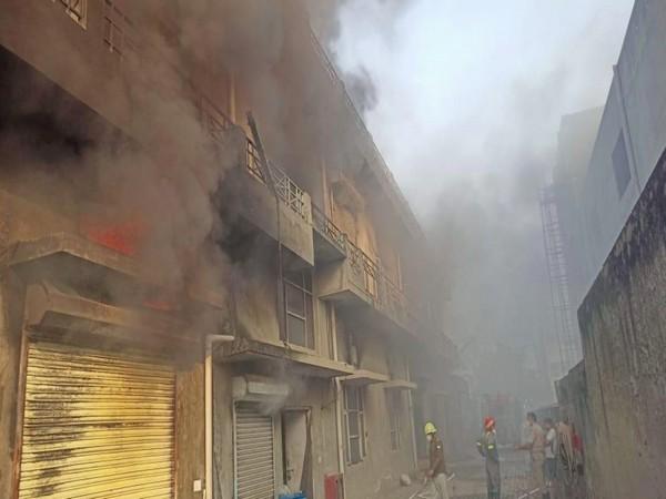 Fire Accident in Noida : फेज-दो की मुश्किन इंटरनेशनल कंपनी में भीषण आग, एक दर्जन गाड़ियों ने काबू पाया