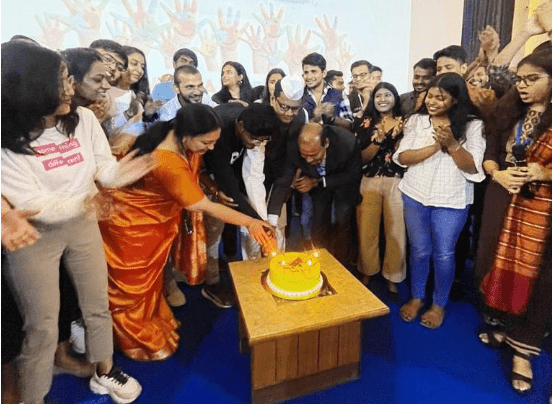 Greater Noida news आई बिजनेस इंस्टीट्यूट में मनाया गया बाल दिवस