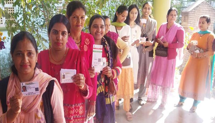 Himachal Election Voting update: हिमाचल प्रदेश में 1 बजे तक 37.19 प्रतिशत वोटिंग