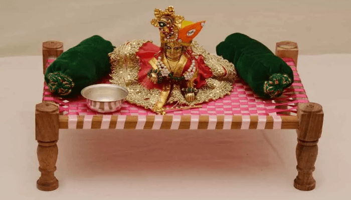 Laddu Gopal लड्डू गोपाल दूर करेंगे संतान संंबंधी कष्ट, इस तरह करें पूजा अर्चना