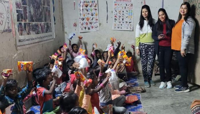 Greater Noida: नारायण से भी बड़ी है नन्हे मुन्ने बच्चों की सेवा