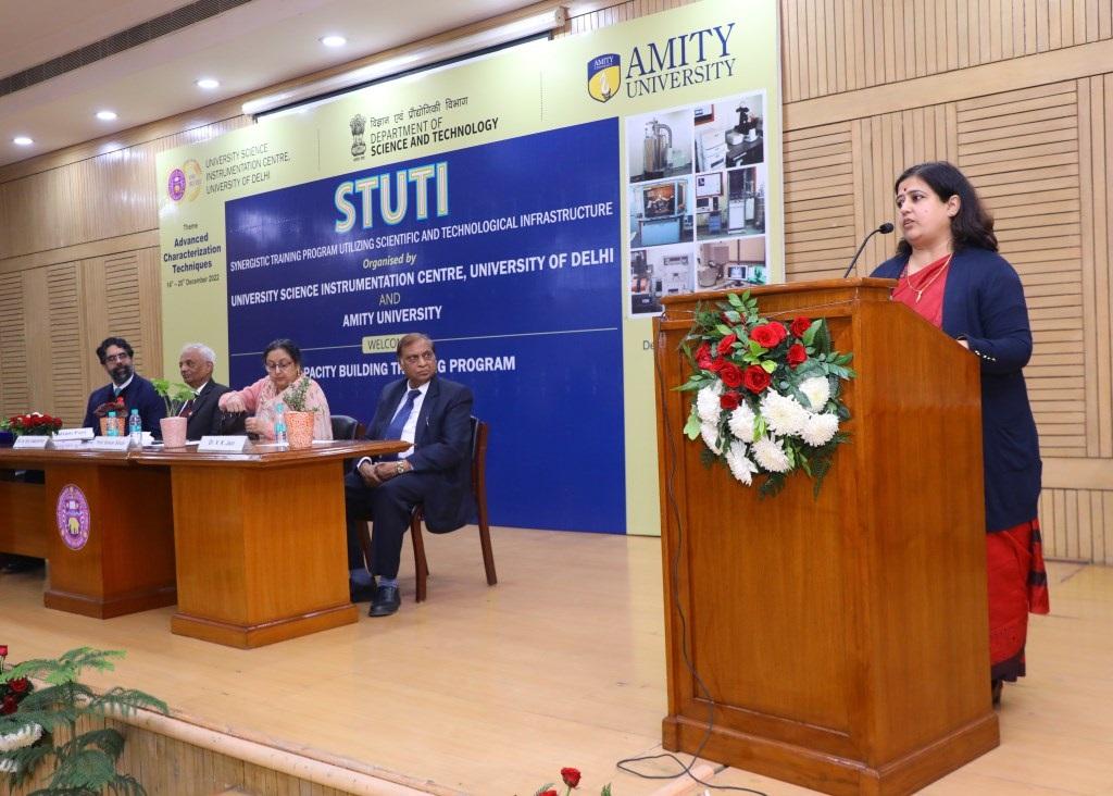 Noida News : एमिटी विवि में ‘आधुनिक कैरेक्टराइजेशन तकनीक’ पर प्रशिक्षण कार्यक्रम आयोजित