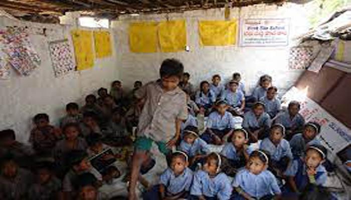 National : आंध्र प्रदेश: स्कूलों के नवीनीकरण में धन की कमी आयी आड़े