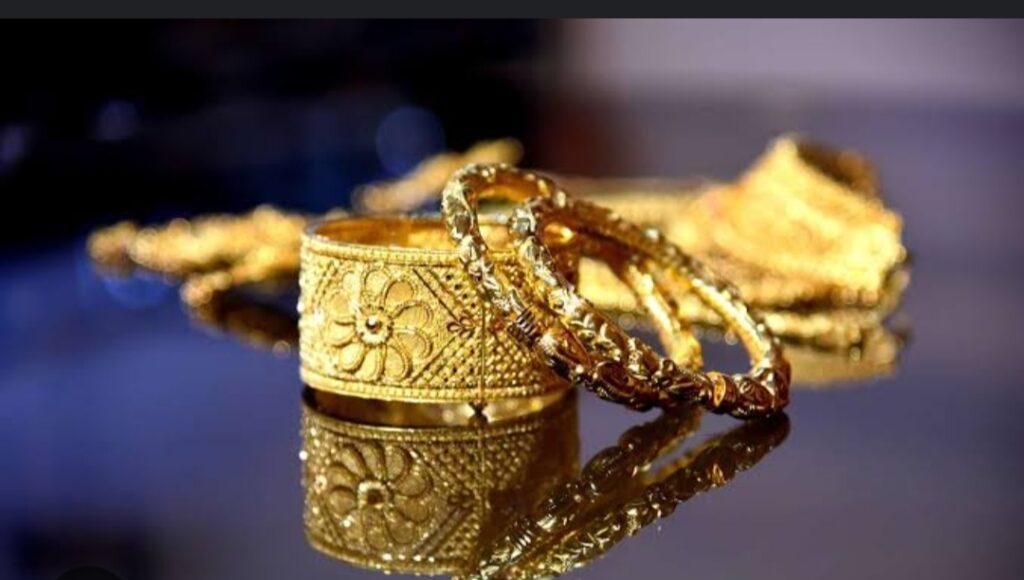 Jewellery: Not only beauty but health is also associated with your ornaments