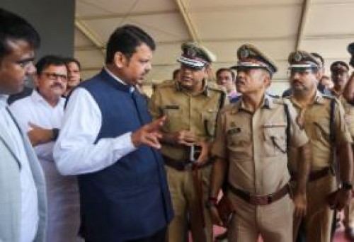 MUMBAI SAMACHAR : तत्कालीन पुलिस प्रमुख पांडे को मेरी गिरफ्तारी का टारगेट दिया था:फडणवीस