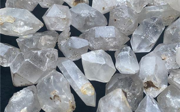 Diamond Import Duty : बजट में कृत्रिम हीरे के कच्चे माल पर आयात शुल्क हटाने की मांग