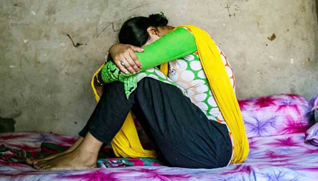 MAHOABA NEWS: महोबा में सोते समय युवती से बलात्कार, हिरासत में आरोपी