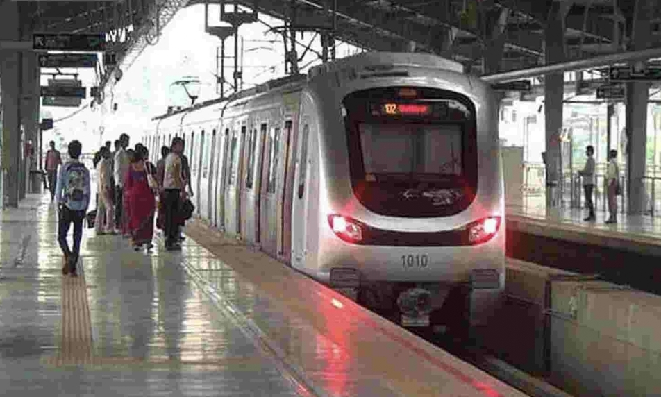 Mumbai Metro : दूसरा फेज़ खुलने पर दस लाख पहुंची यात्रियों की संख्या