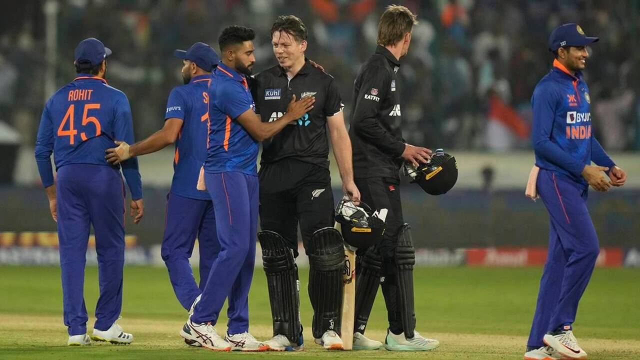 Ind VS NZ 1ST ODI: भारत ने पहले वनडे मुकाबले में हासिल की जीत, न्यूजीलैंड को 12 रन से हराया