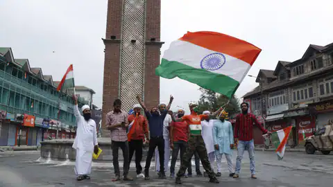 Jammu and Kashmir : गणतंत्र दिवस पर श्रीनगर में सुरक्षा व्यवस्था में ढील