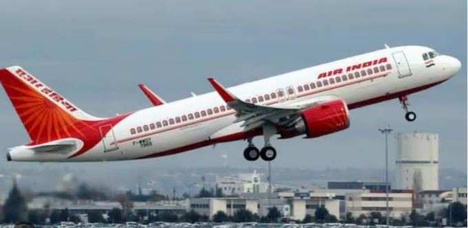 Pilot Recruitment : एयर इंडिया में बंपर वेकेंसी : 470 विमानों के लिए 6,500 से अधिक पायलटों की जरूरत