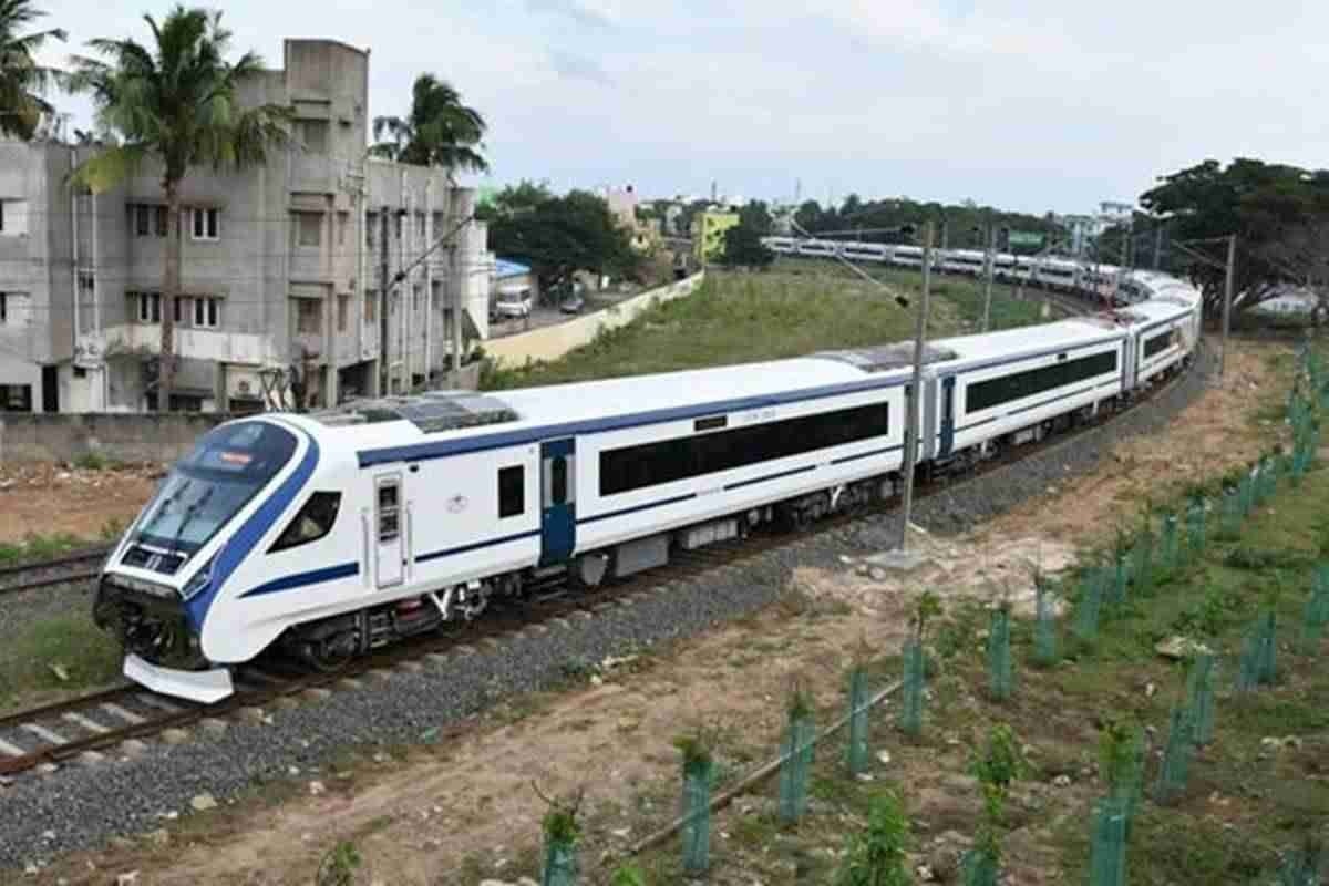 Vande Bharat Express: एक ट्रेन शुक्रवार तक, दूसरी छह फरवरी तक पहुंचेगी मुंबई