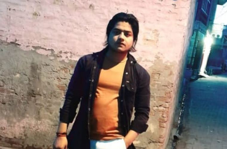 Greater Noida: होली के दिन बुझ गया एक घर का चिराग, दोस्तों पर लगा हत्या का आरोप