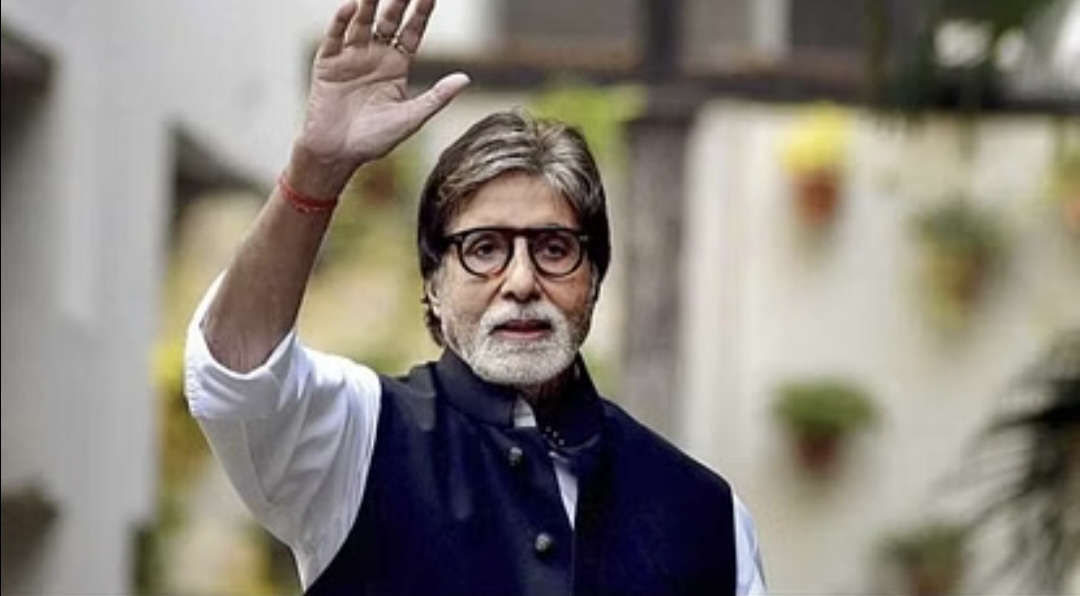 Amitabh Bachchan : असहनीय दर्द के चलते ज़ब बिग बी ने आधी रात को डॉक्टर को किया फोन