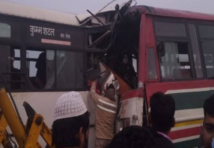 UP Accident News: 13 passengers injured in roadways bus collision in Bahraich