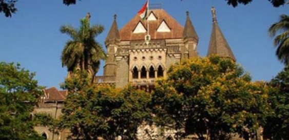 Bombay High Court : बिना गलत इरादे से, पीठ और सिर पर हाथ फेरने से अवयस्क लड़की की लज्जा भंग नहीं होती: अदालत