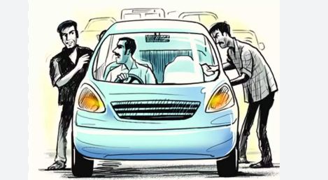 Greater Noida : ऑफलाइन कैब बुक करने के बाद बदमाशों ने लूट ली कार