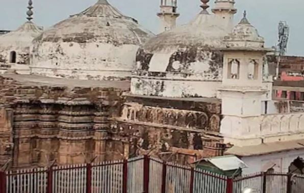 Masjid Controversy : इलाहाबाद हाईकोर्ट परिसर से तीन महीने में हटाएं मस्जिद : सुप्रीम कोर्ट
