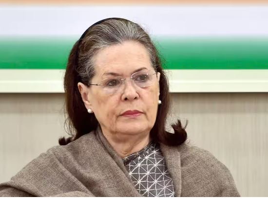 Sonia Gandhi :  बुखार के चलते सोनिया गांधी सर गंगाराम अस्पताल में भर्ती