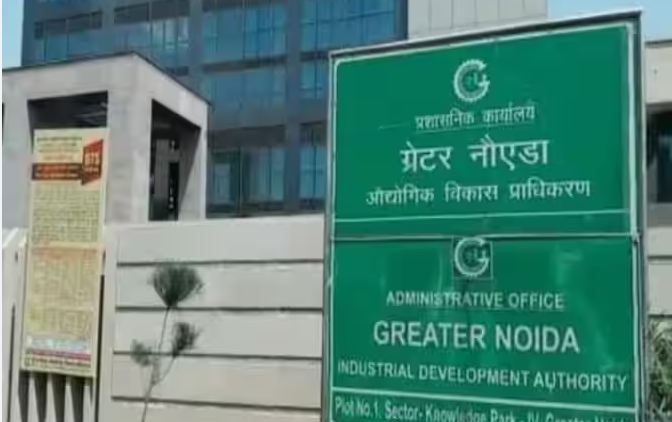 Greater Noida:  बिल्डरों की लापरवाही से नहीं हो पा रही 4000 फ्लैटों की रजिस्ट्री
