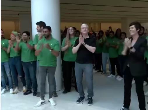 Apple Store: Apple's first store opens in Delhi, CEO Cook welcomes customers