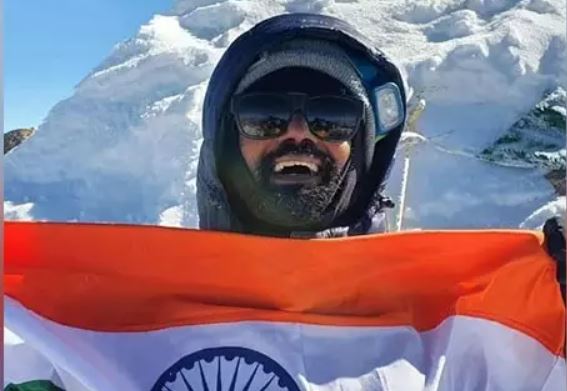 Indian Mountaineer : अन्नपूर्णा पर्वत से लापता भारतीय पर्वतारोही अनुराग जीवित मिले, हालत गंभीर