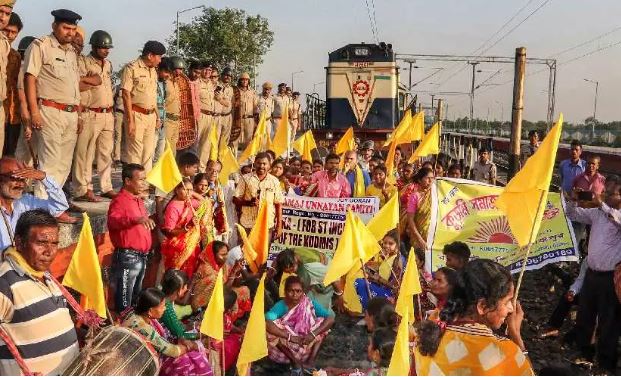 West Bengal : कुर्मी समाज का आंदोलन छठे दिन भी जारी