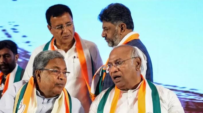 Karnataka Political : सिद्धरमैया और डीके के साथ परमेश्वर, पाटिल, प्रियंक समेत आठ नेता ले सकते हैं शपथ
