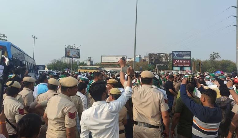 Wrestler Protest : राजनेताओं और खिलाड़ियों ने पहलवानों को हिरासत में लेने की निंदा की