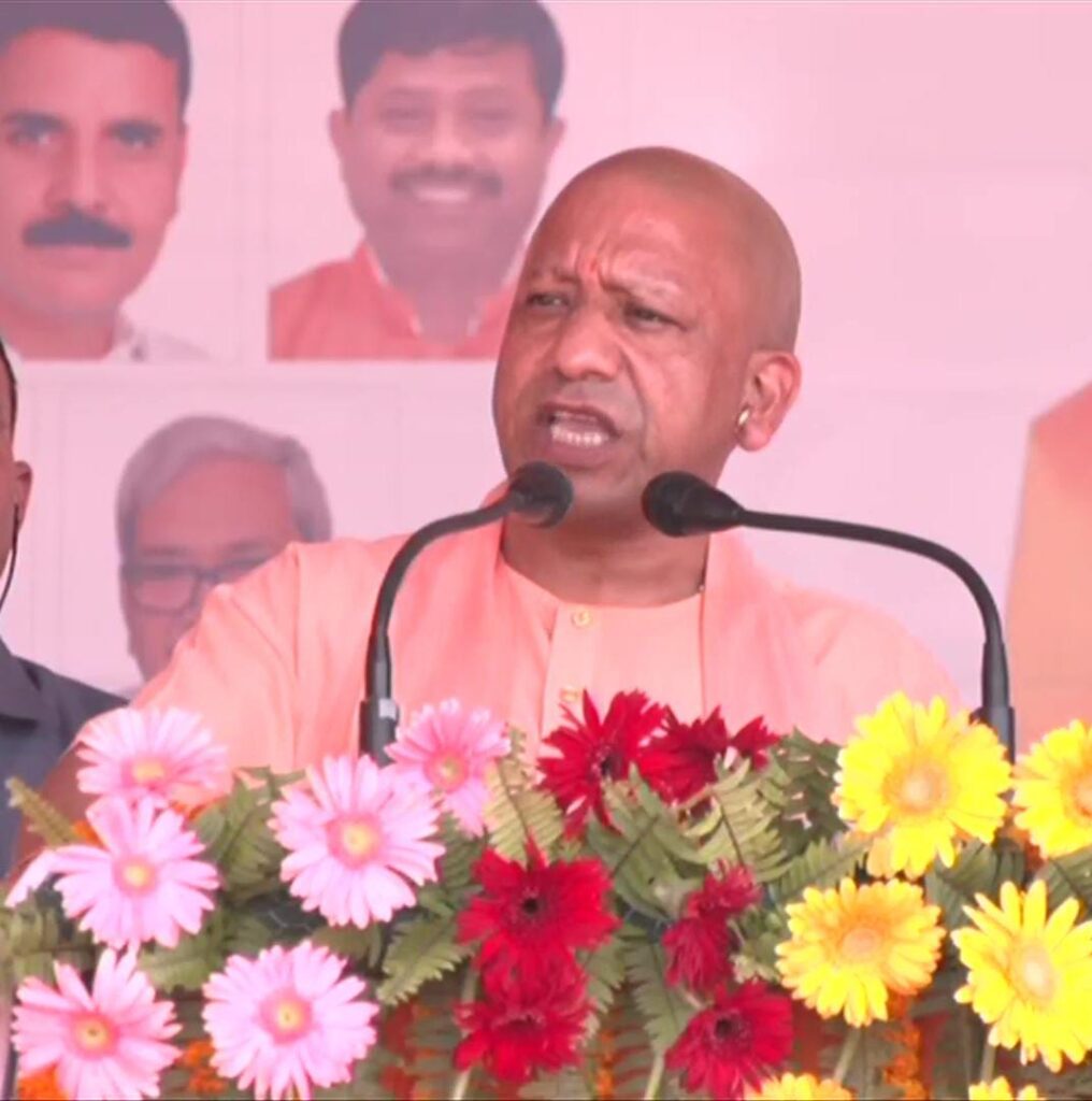 UP News: The youth know the bad effects of pistols: That's why they have tablets in their hands - CM Yogi